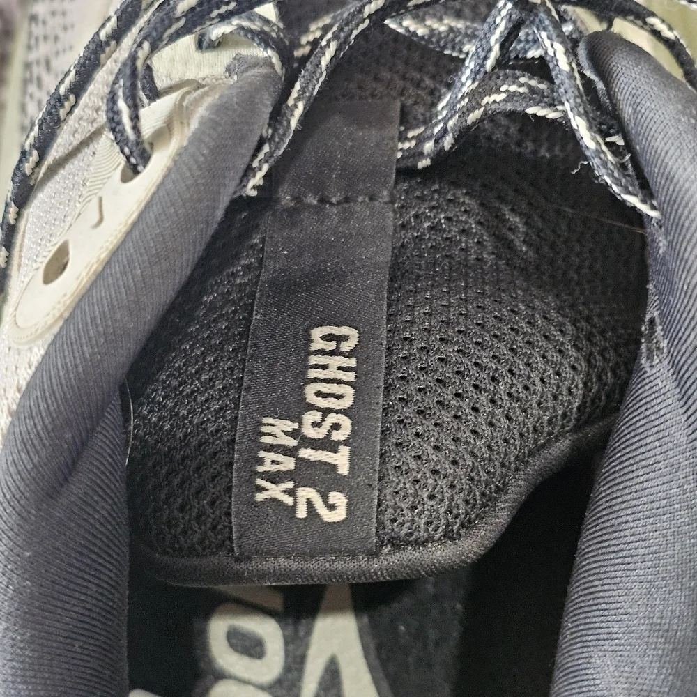 Brooks Ghost Max 2 Running Shoes Size 7.5